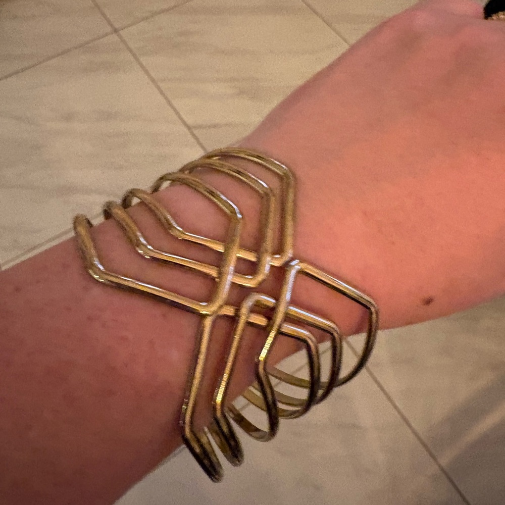 Gold-Tone Cuff Bracelet – Bold Geometric Design